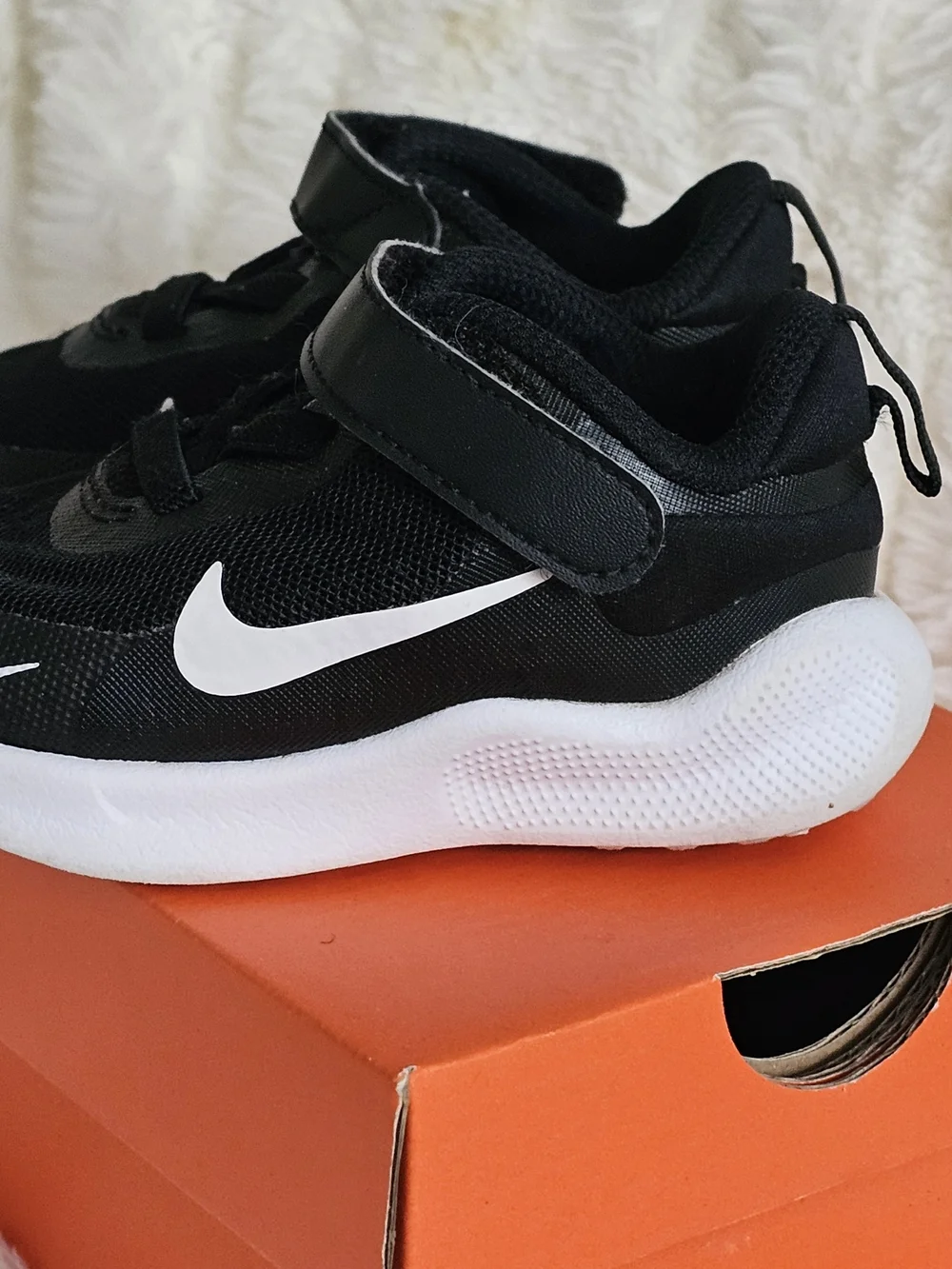 Nike Kids Black and White Velcro Sneakers